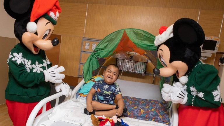 Bringing Disney Magic to Children’s Hospitals for the Holidays blog header