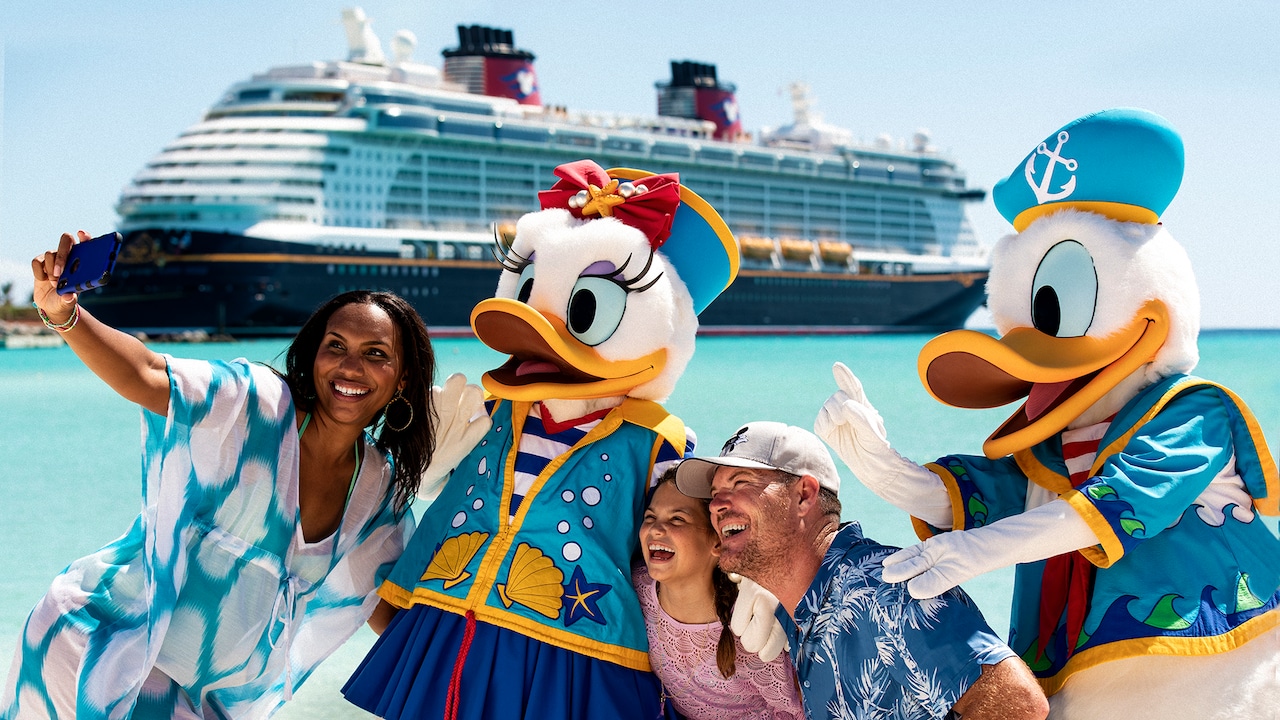 Disney Cruise Line Named Best for Families and in the Caribbean blog header