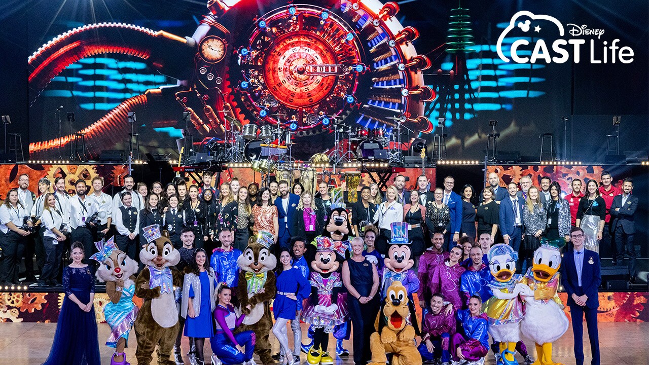 Disneyland Paris Celebrates Cast Service Anniversaries blog header