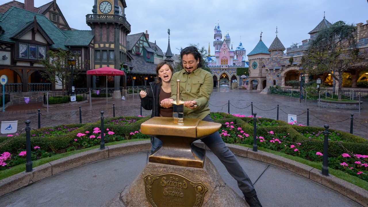 A Little Bit of Extra Magic at the Disneyland Resort with the Stars of ‘Willow’ blog header