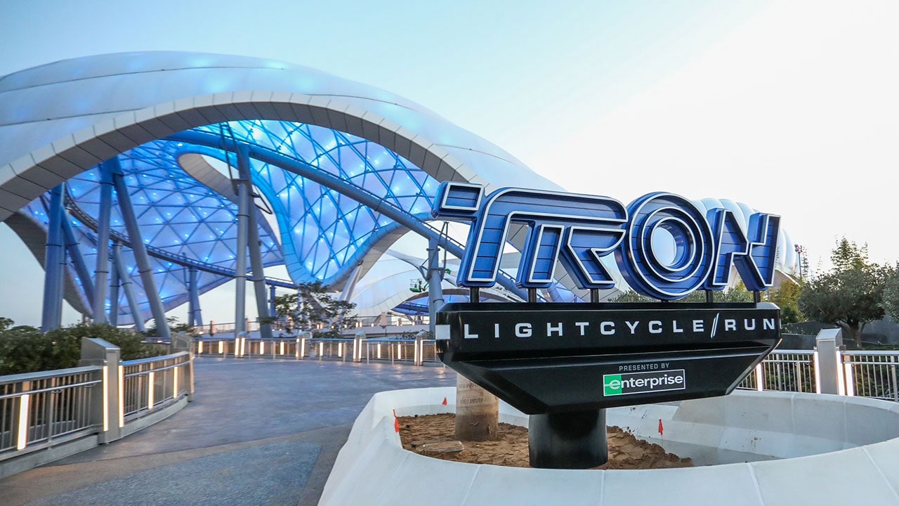 Top 4 Things to Know Before TRON Lightcycle / Run Opens on 4/4 blog header