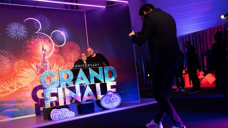 Disneyland Paris Cast Members Ready for 30th Anniversary Grand Finale blog header