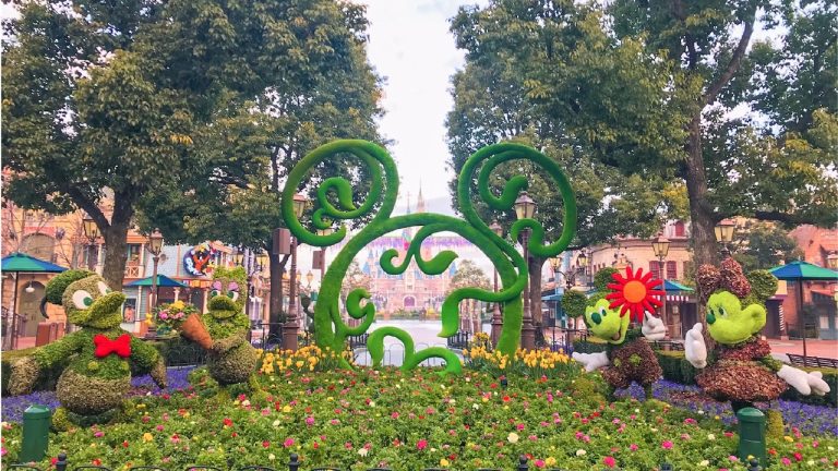 5 Ways to Celebrate Springtime Blossoming at Shanghai Disney Resort blog header