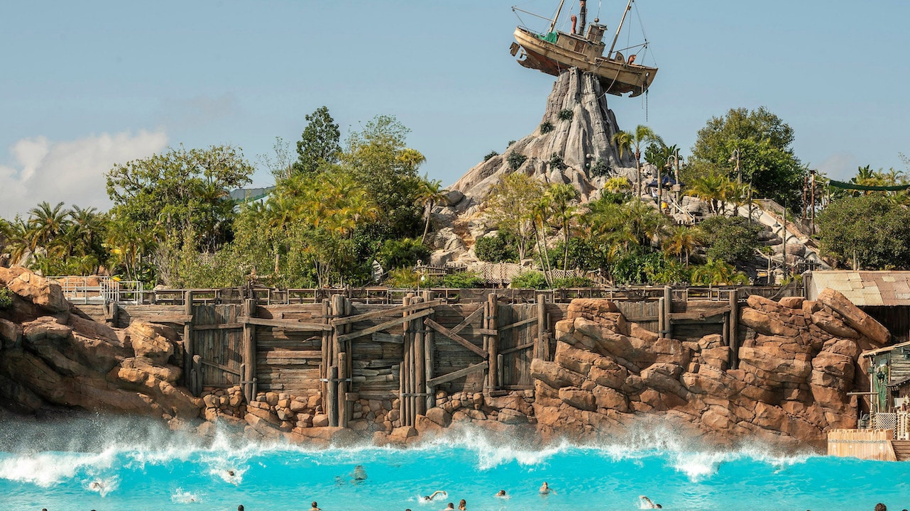 5 Totally Tropical To-Dos When Typhoon Lagoon Reopens March 19 blog header