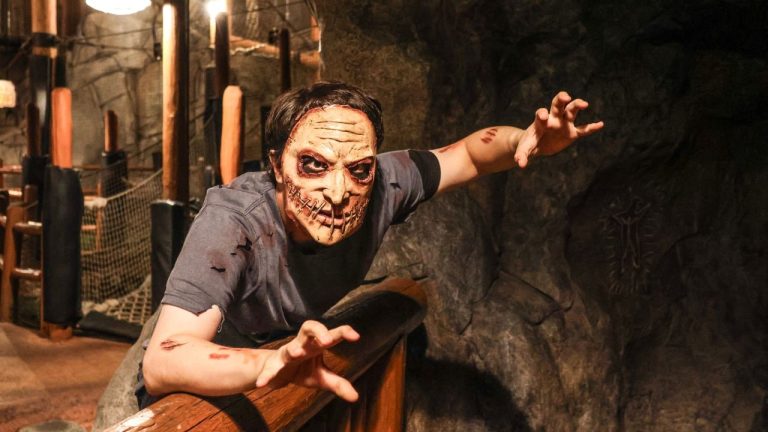 Unmasking the Cast-Exclusive Halloween Scare Maze at Disneyland Resort blog header