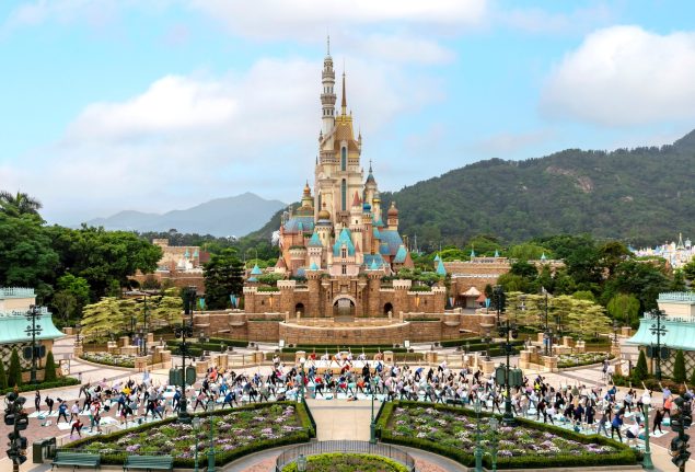 Disney Cast Yoga, Hong Kong Disneyland