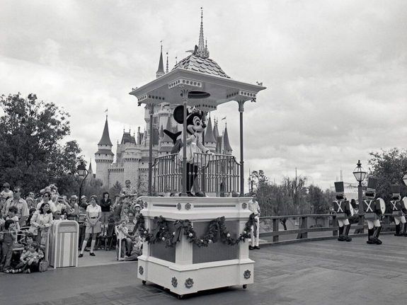 Parade, Minnie Mouse - Rare, Old Disney Vintage Photos Ushering in Halfway to the Holidays