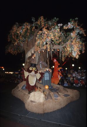 Owl and Tigger in the parade for Mickey’s Not-So-Scary Halloween Party in 1997