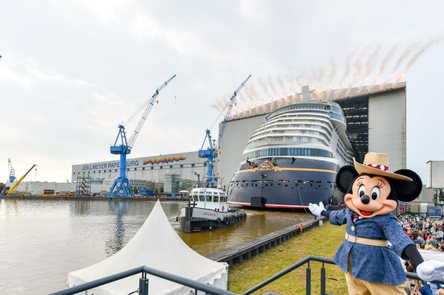 Minnie Mouse with Disney Treasure, update to ship's log Aug. 3, 2024