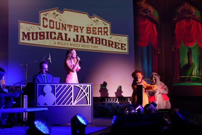 Emily Ann Roberts singing with Country Bears