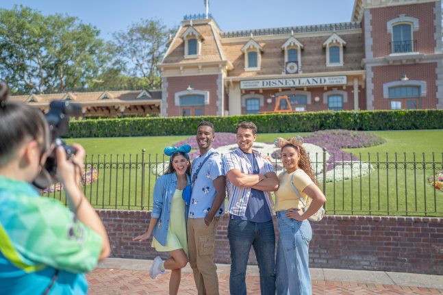 D23 Day complimentary Disney Photopass service