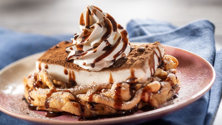 Tiramisù Funnel Cake 