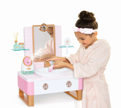 Deluxe Day Spa vanity