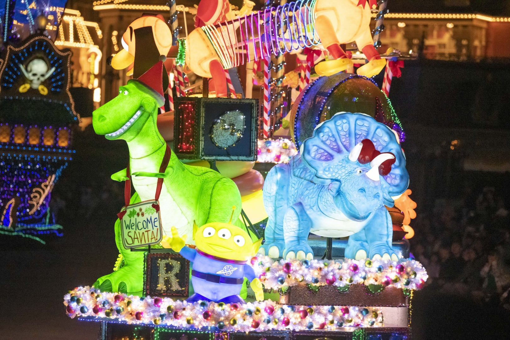 “Tokyo Disneyland Electrical Parade Dreamlights” - a special Christmas version for a limited time. 