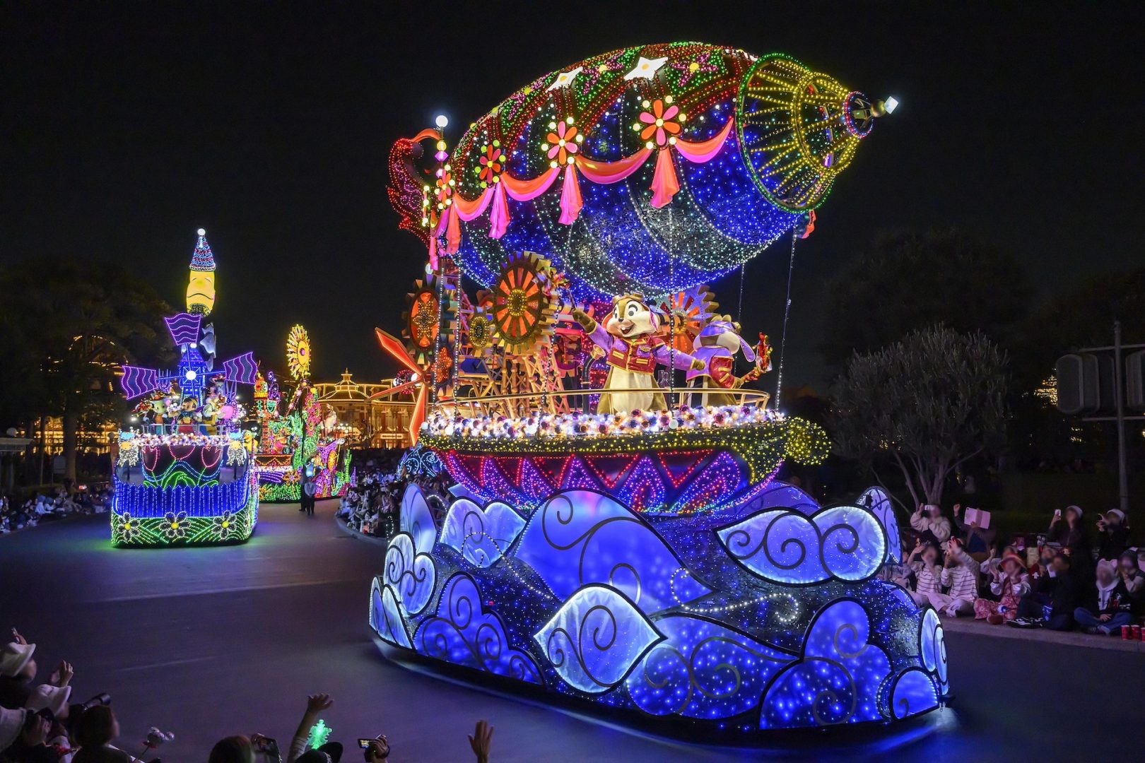 “Tokyo Disneyland Electrical Parade Dreamlights” - a special Christmas version for a limited time. 