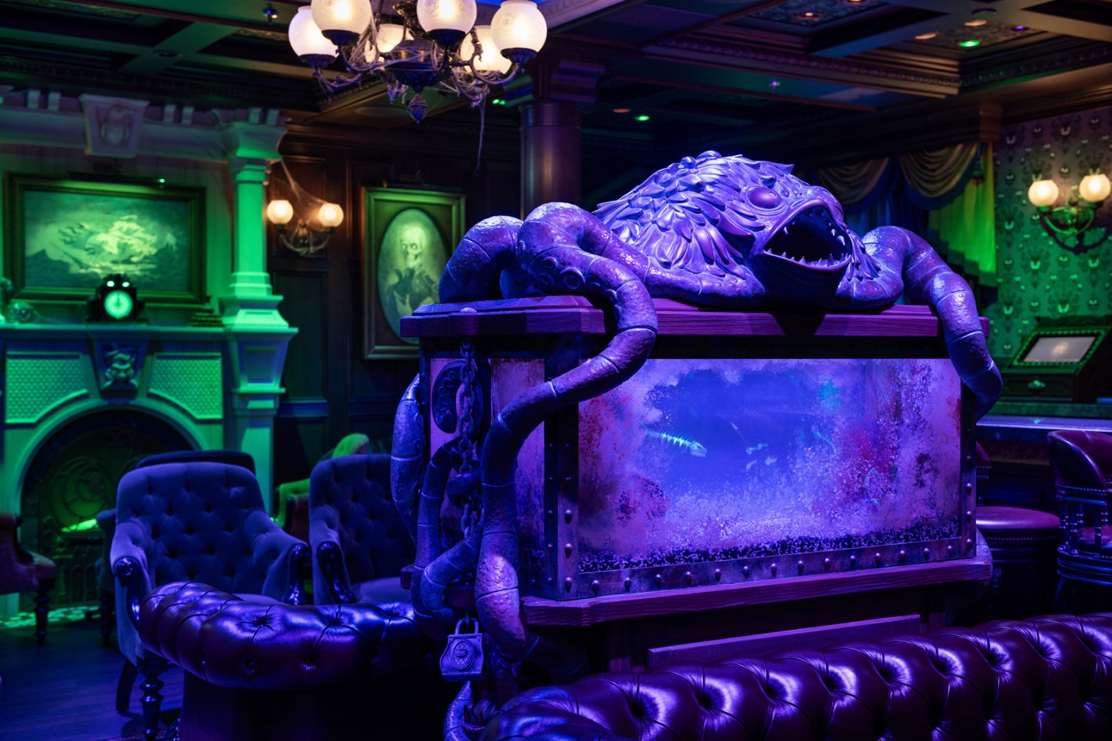 The Haunted Mansion Parlor onboard the Disney Treasure