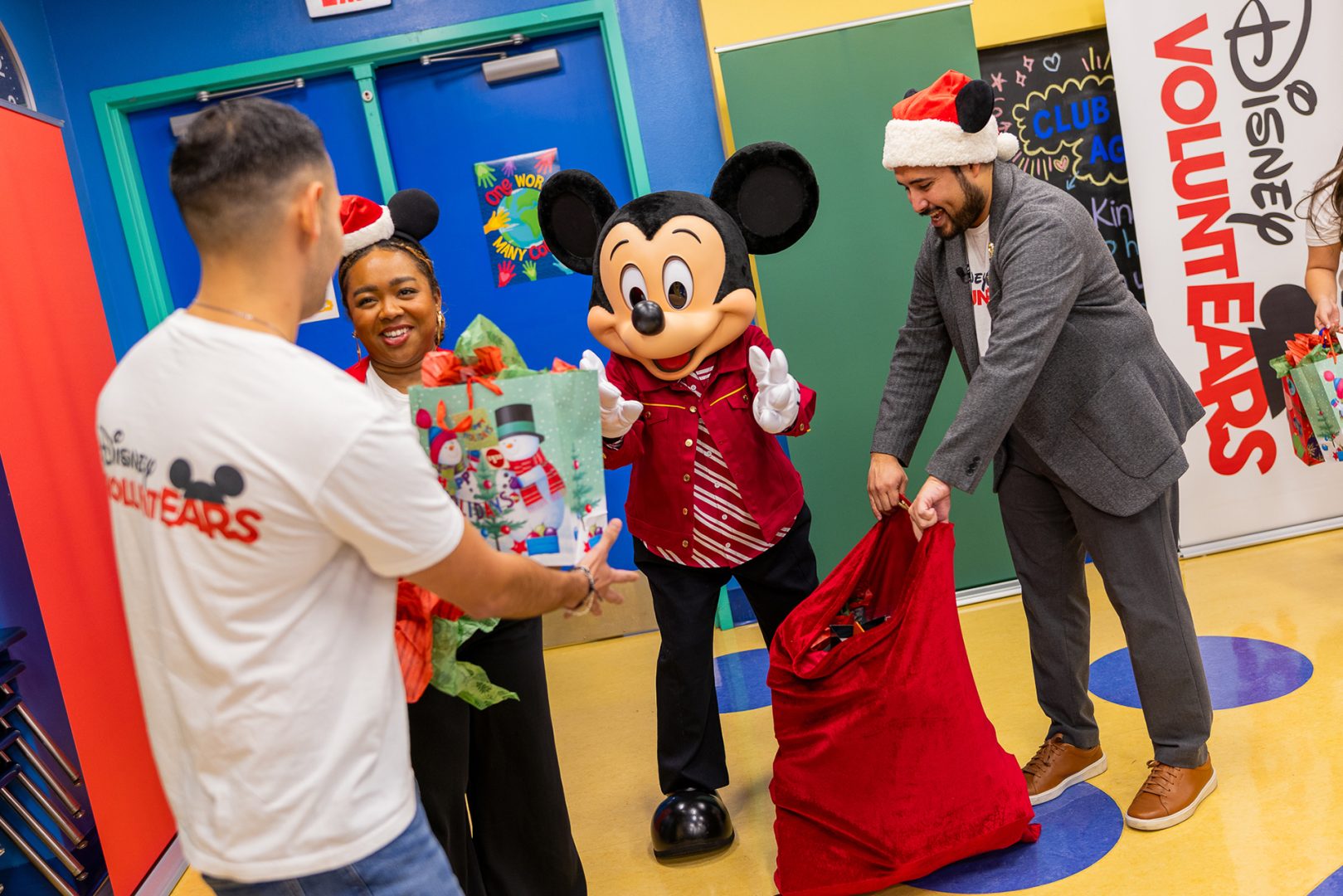 Mickey at the Boys & Girls Club with Disneyland Resort VoluntEARS