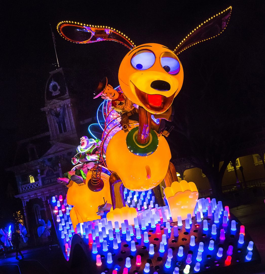 “Paint the Night” parade 