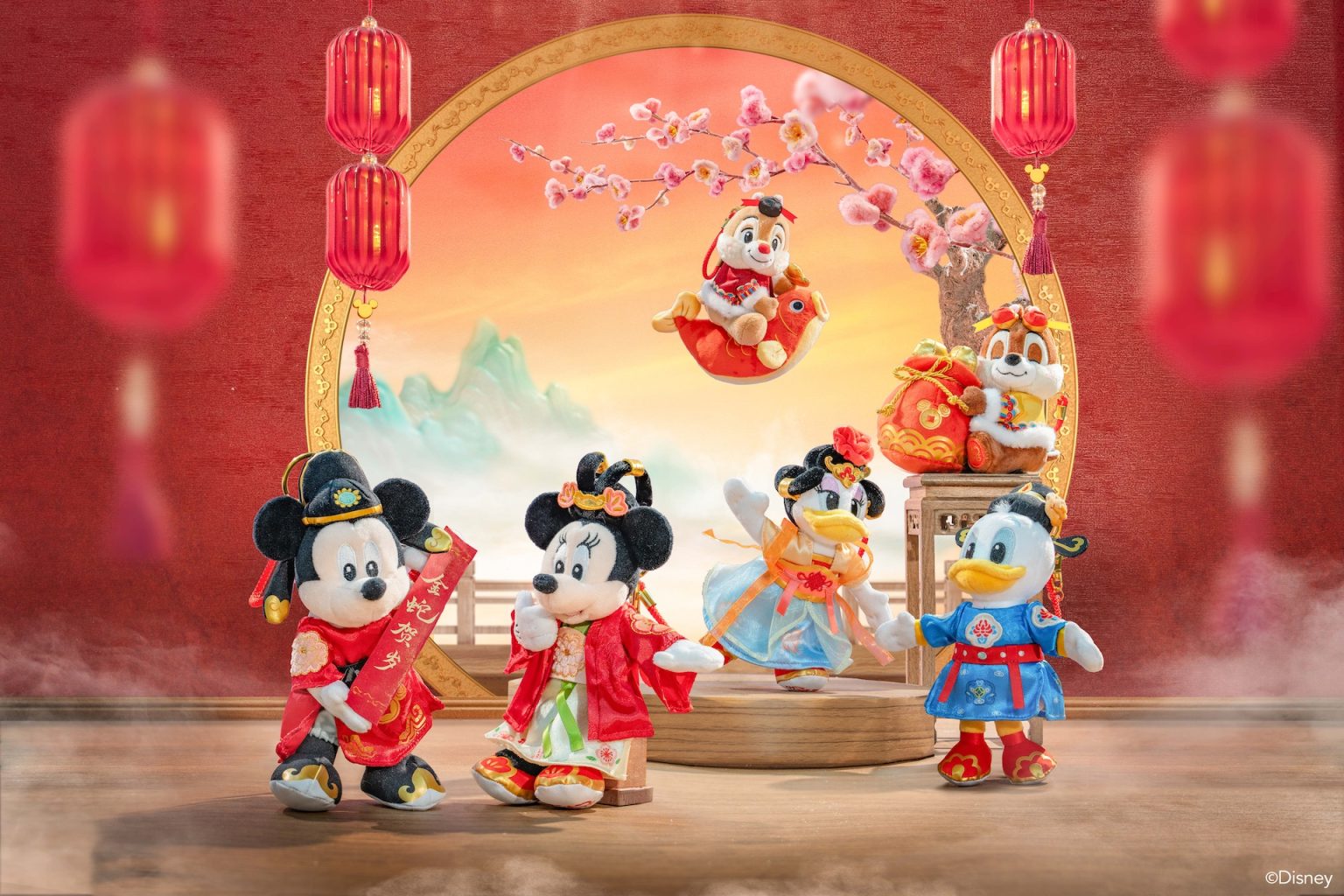 2025 Chinese New Year at Shanghai & Hong Kong Disneyland display picture 1
