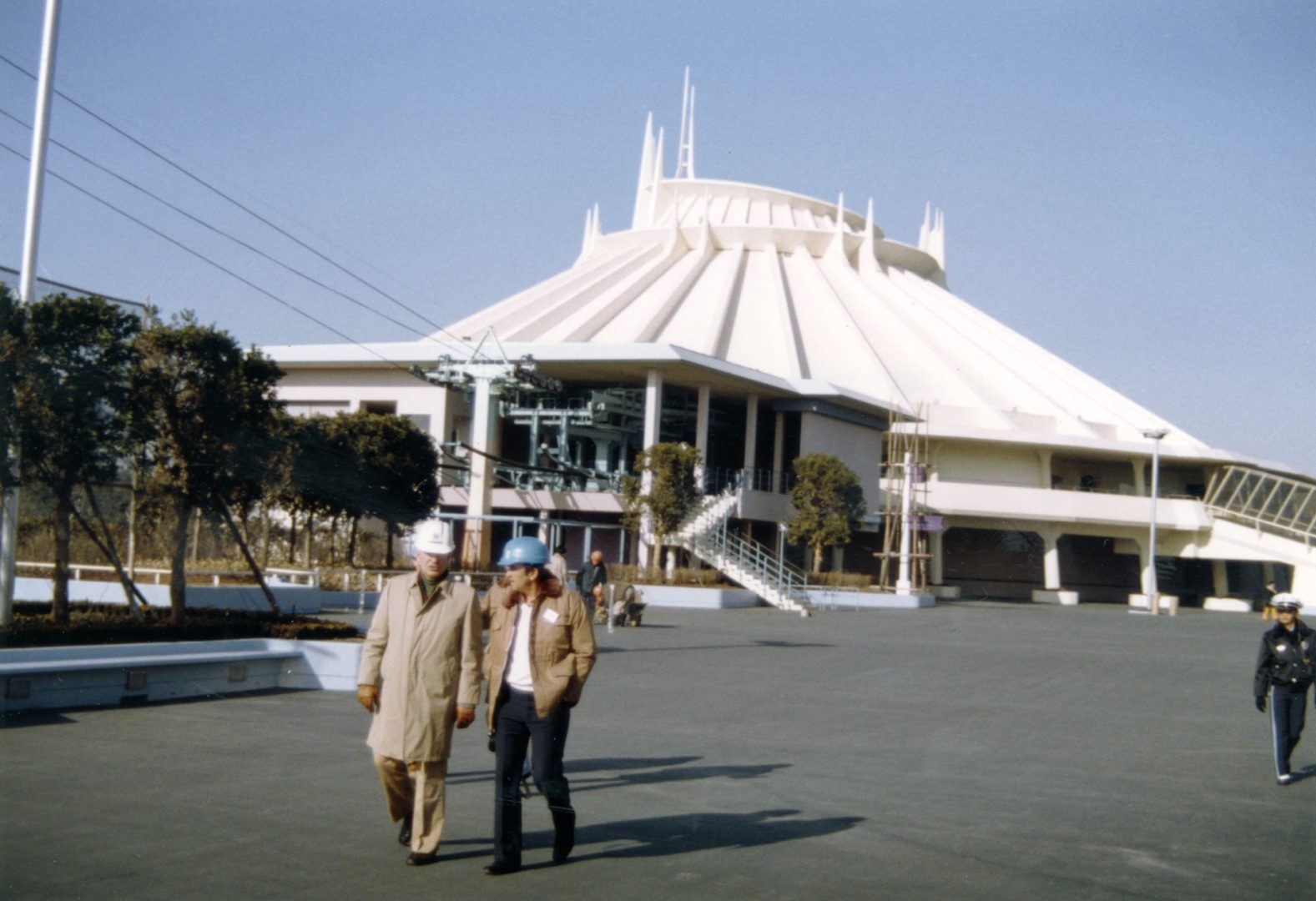 Space Mountain, Tokyo Disney Resort