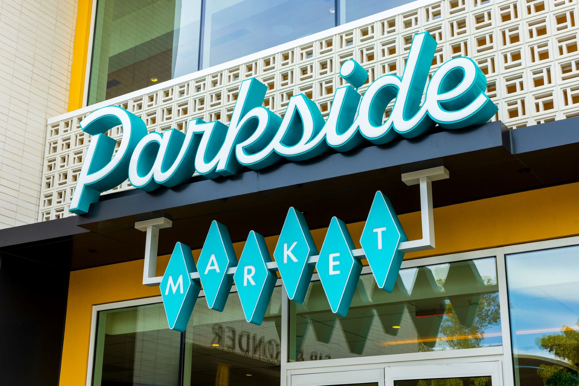 Downtown Disney District - Parkside Market