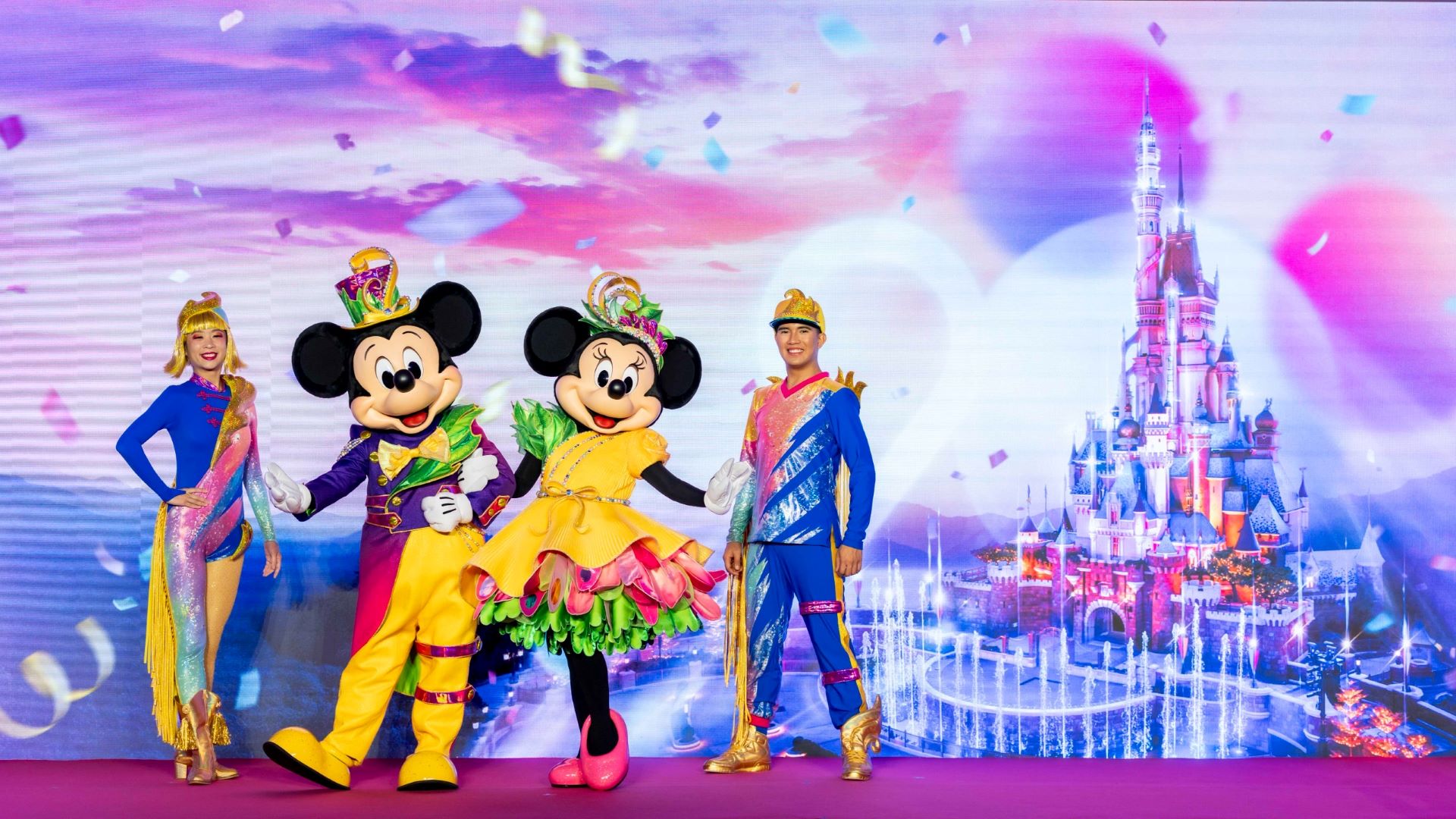 Hong Kong Disneyland 20th Anniversary - "Friendtastic!" - Mickey Mouse and Minnie Mouse