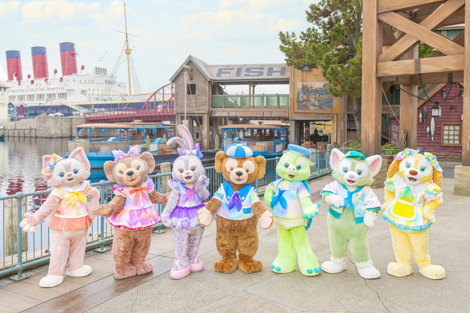 Duffy and Friends 20th anniversary outfits, Tokyo Disney Resort