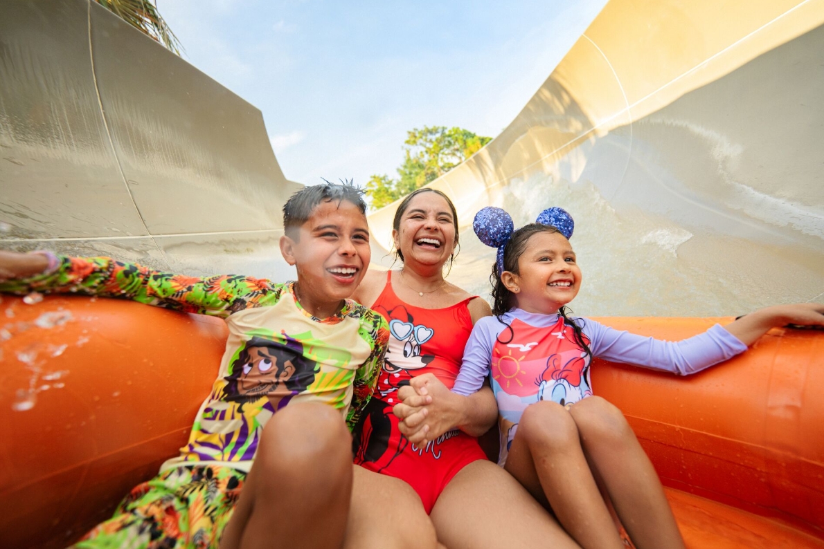 Typhoon Lagoon Water Park