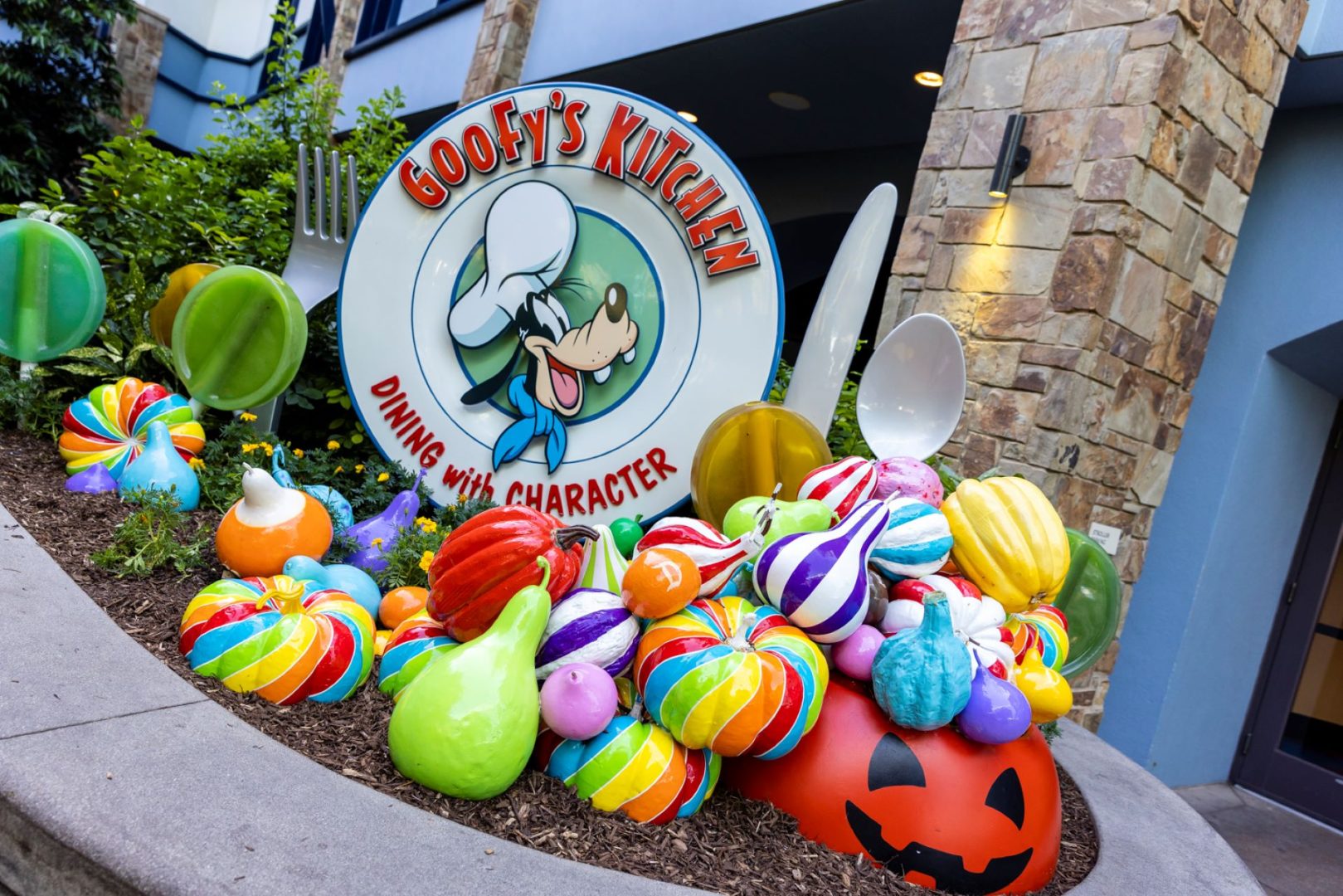 2025 Halloween at Disneyland: Oogie Boogie Bash Dates and More