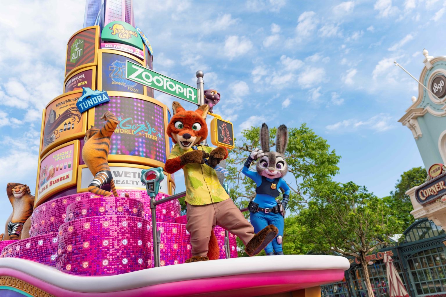 Zootopia Float Friendtastic! Hong Kong Disneyland 20th Anniversary Parade
