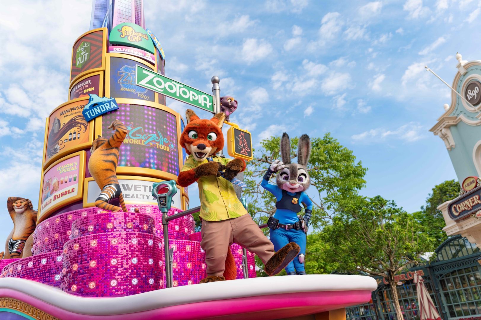 HKDL 20A Friendtastic Parade Zootopia Float