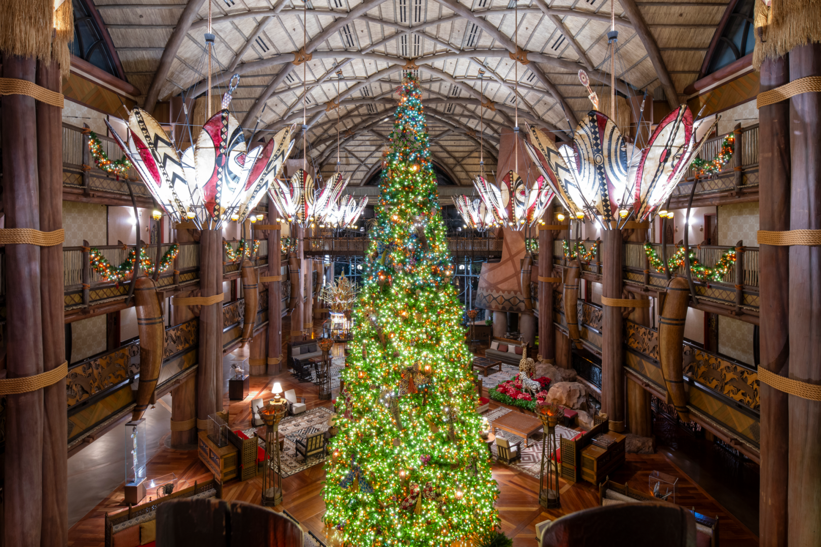 2025 Walt Disney World Holidays Hotels Decor