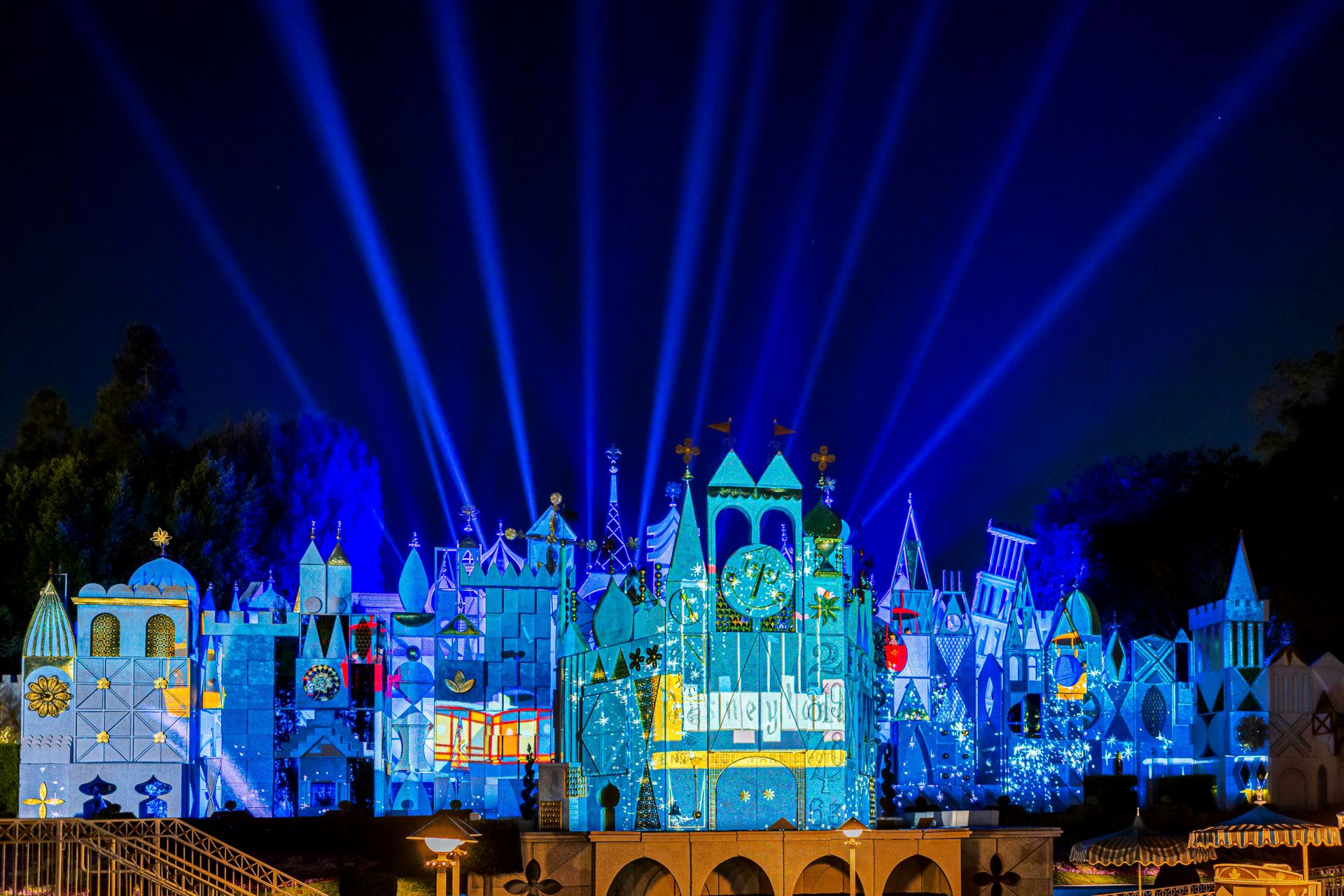 Tapestry of Happiness at Disneyland Park