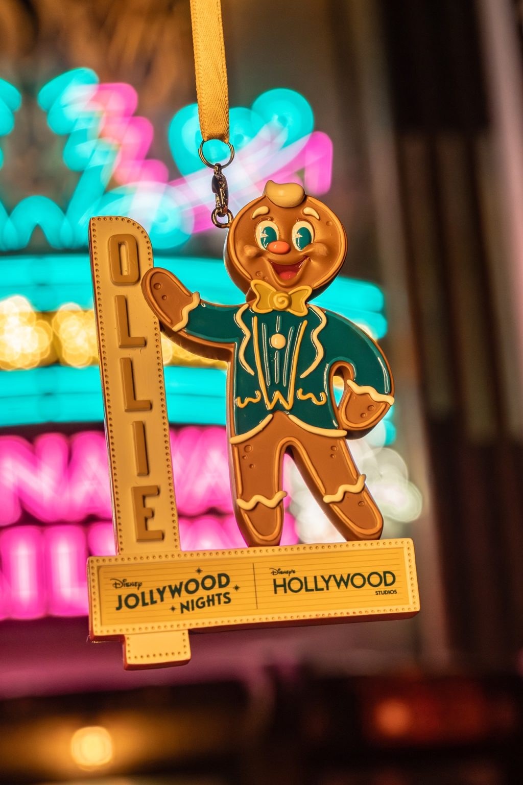 Ollie Gingerbread Merch Jollywood Nights