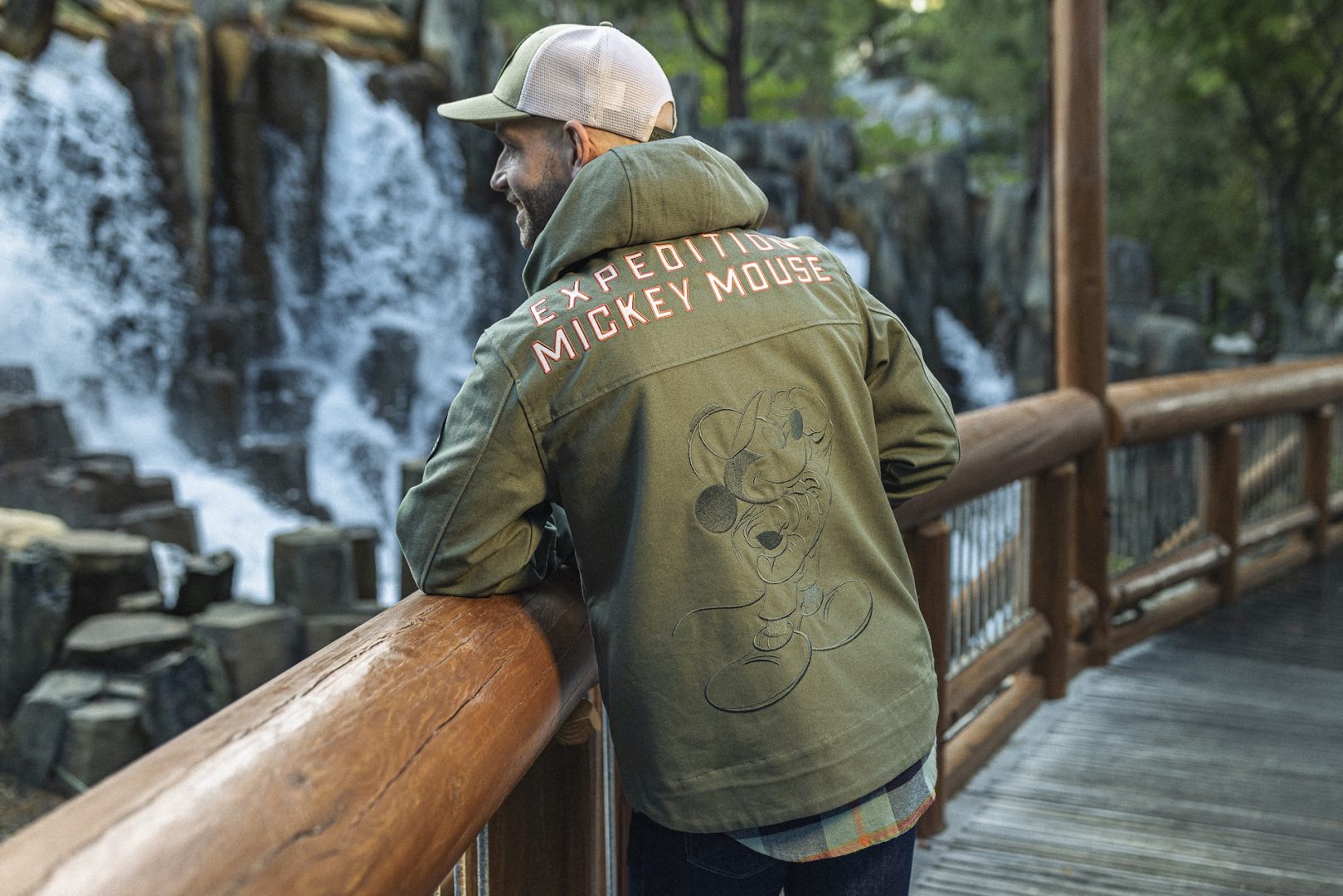 Bret Iwan Expedition Mickey Mouse Disney Parks Collection
