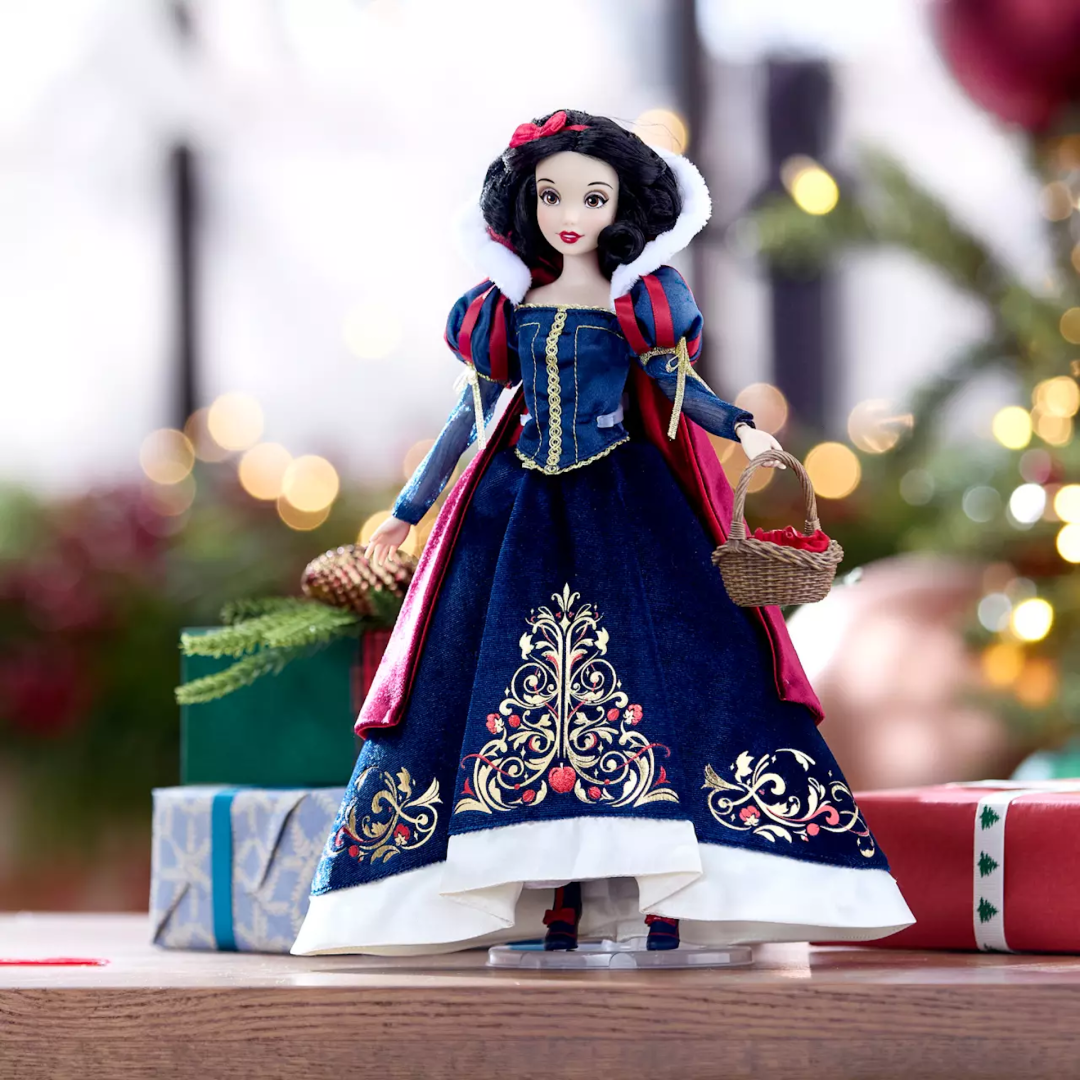 Snow White 2025 Holiday Special Edition Doll