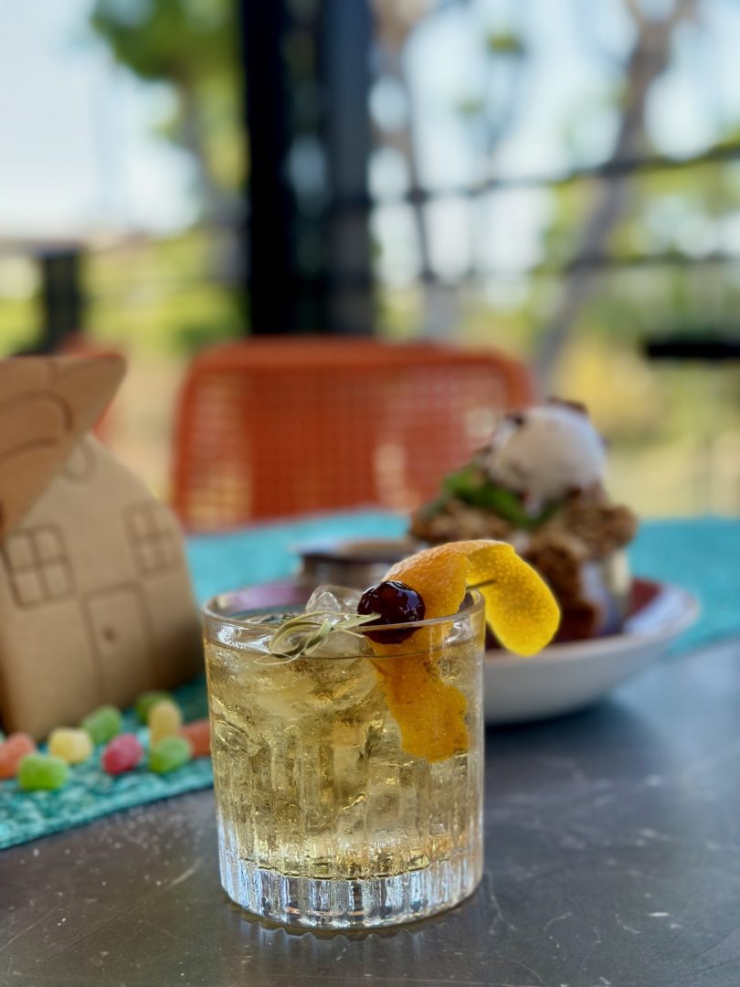 Gingerbread Old Fashion: Spirited blend of bourbon and gingerbread spice syrup (Available Nov. 14 through Jan. 7) (New)  