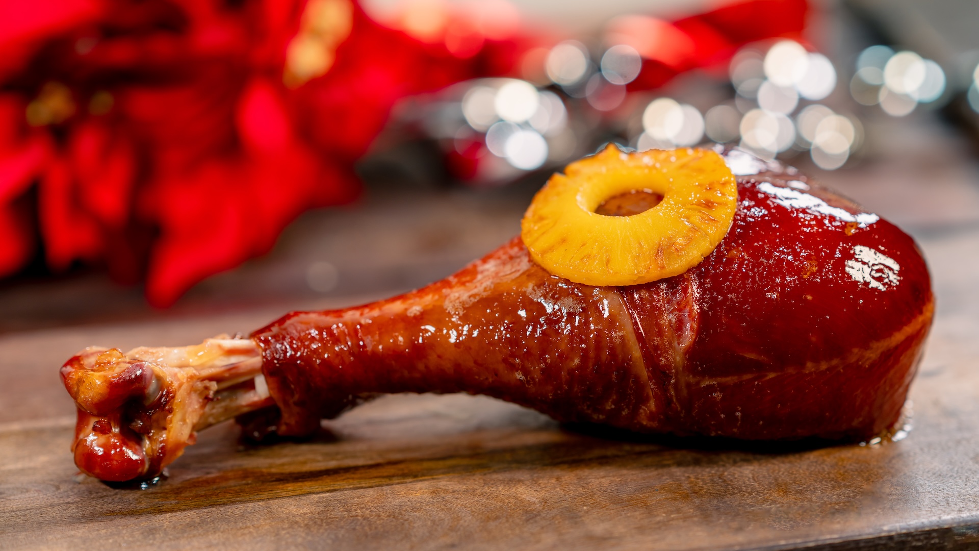Honey-baked Turkey Leg with a pineapple ring 