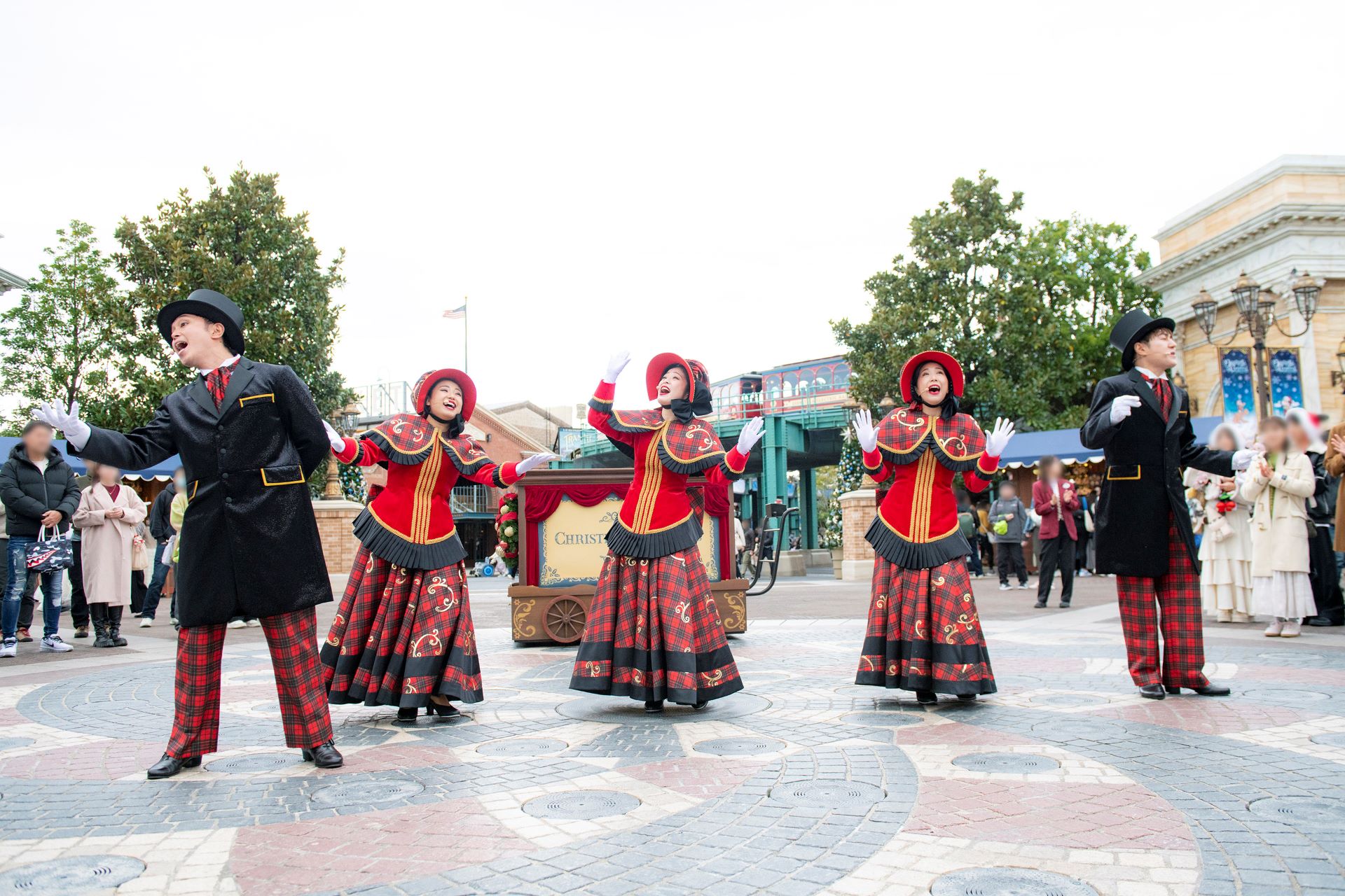 Holiday Entertainment at Tokyo Disneyland 