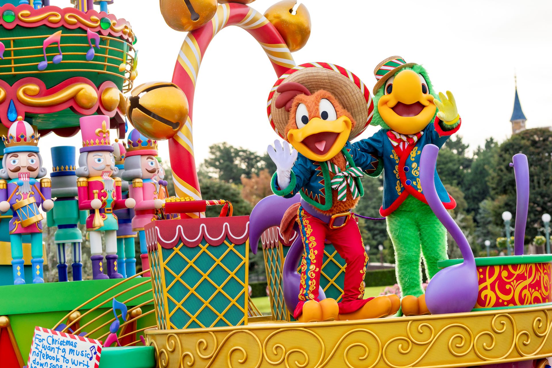 Holiday Entertainment at Tokyo Disneyland 2025