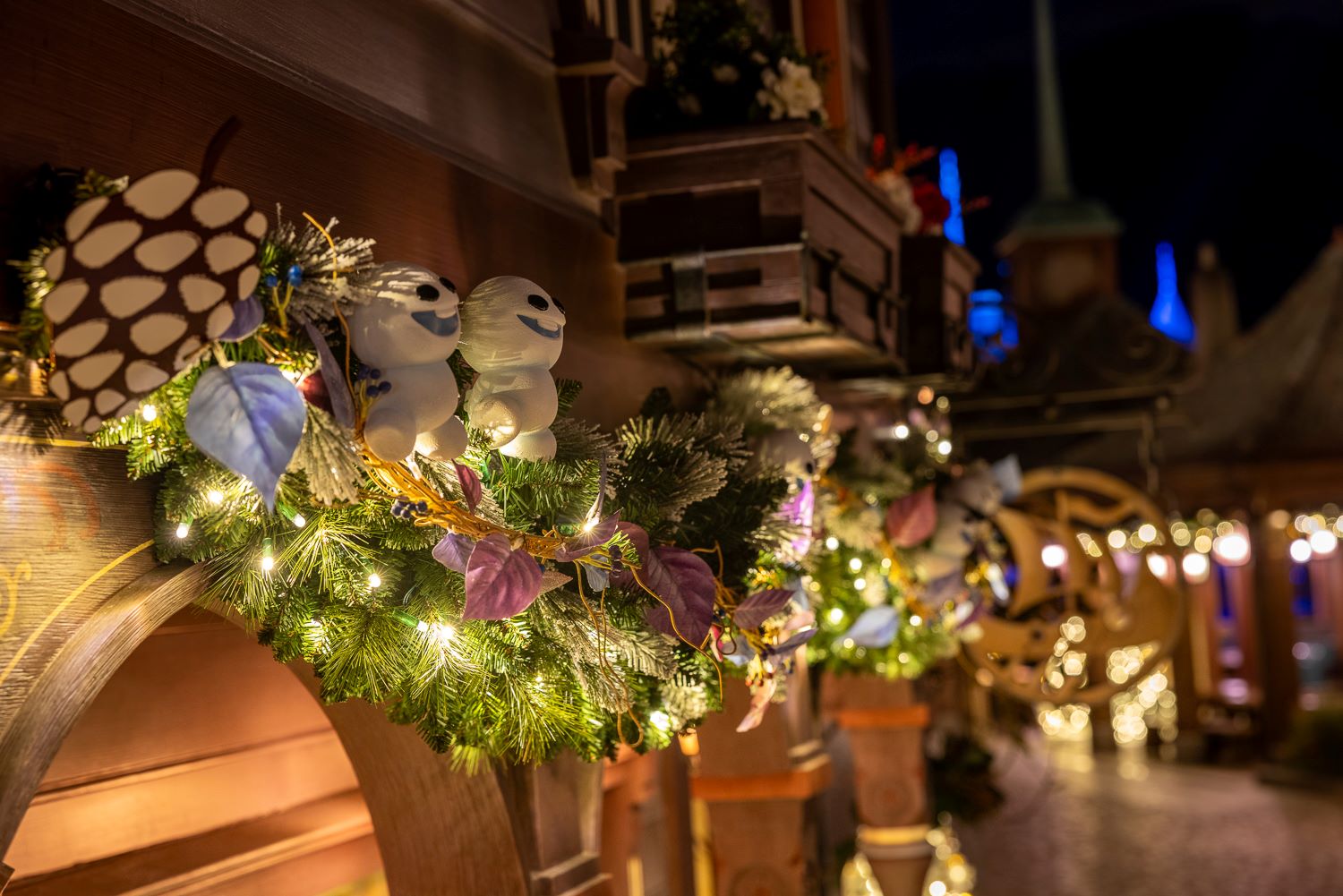 World of Frozen at Hong Kong Disneyland - Holidays