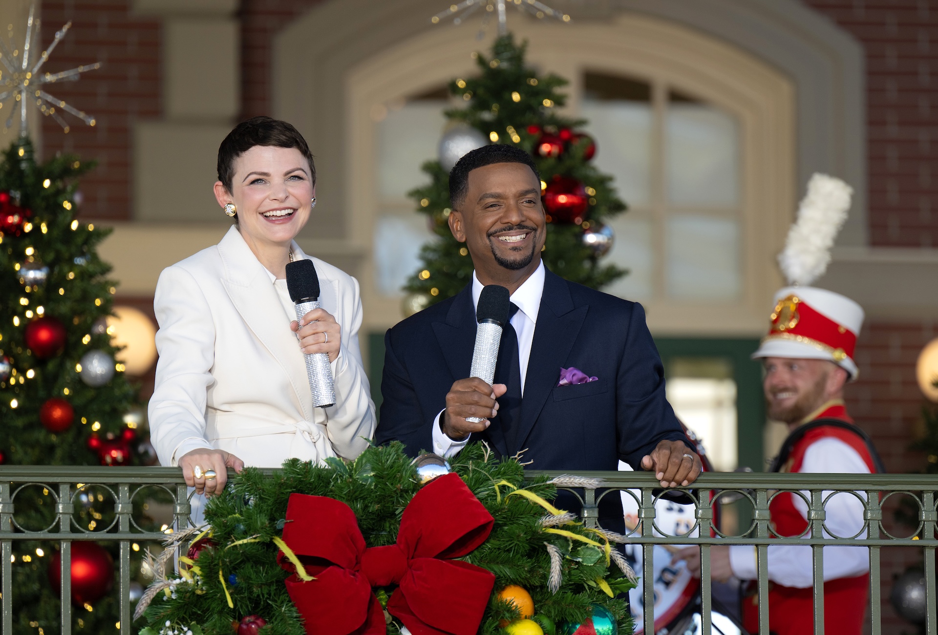 2025 Disney Parks Magical Christmas Day Parade Ginnifer Goodwin and Alfonso Ribiero