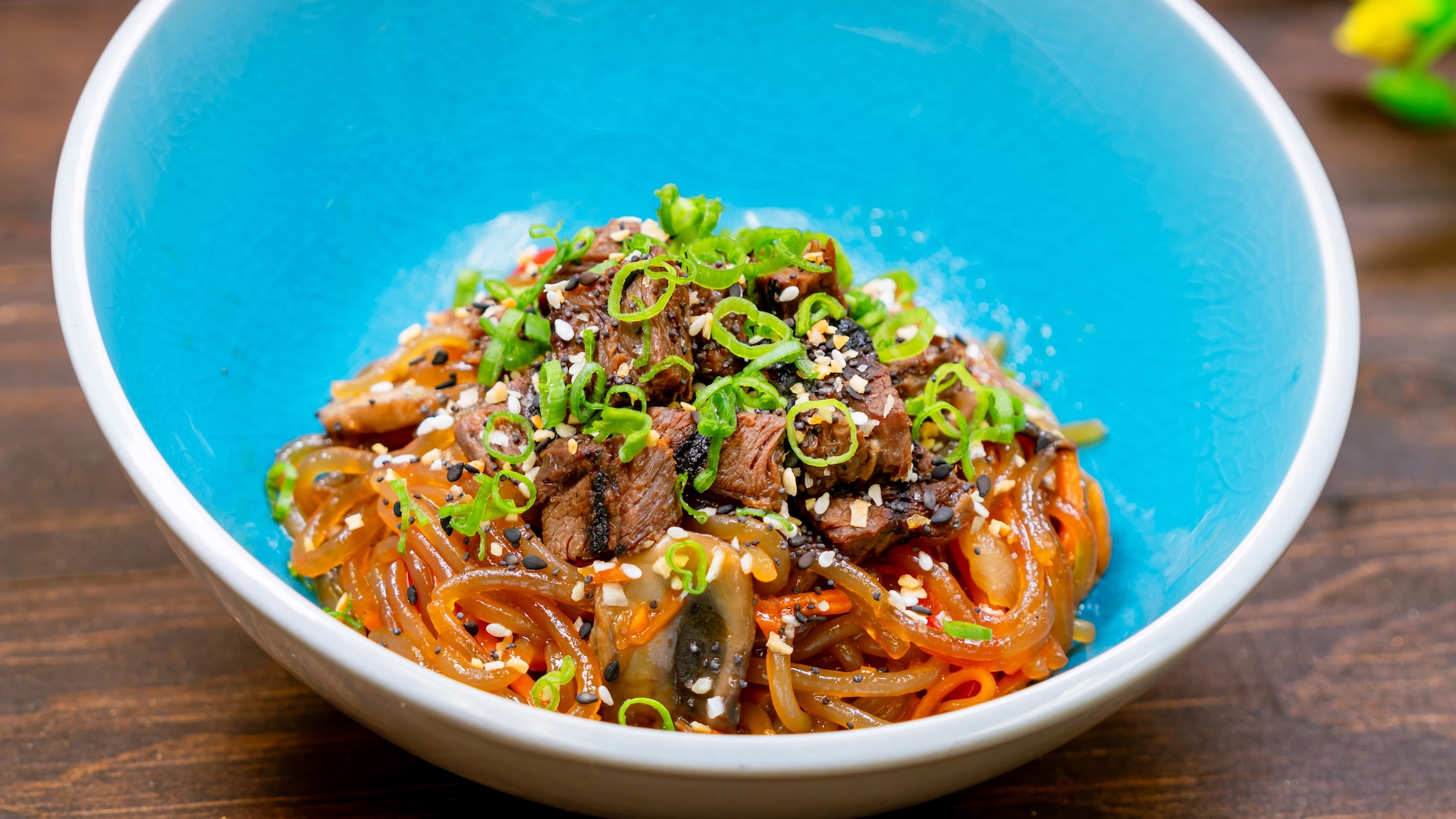 Japchae Noodles with kalbi short rib (New)