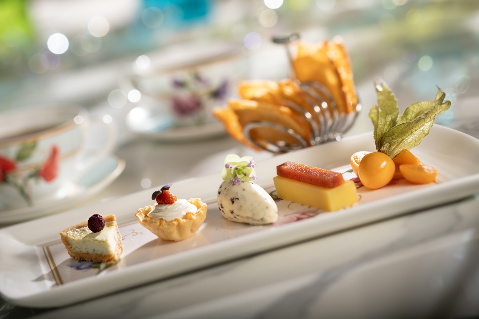 Garden View Lounge &ndash; Tea Experience at Disney&rsquo;s Grand Floridian Resort & Spa