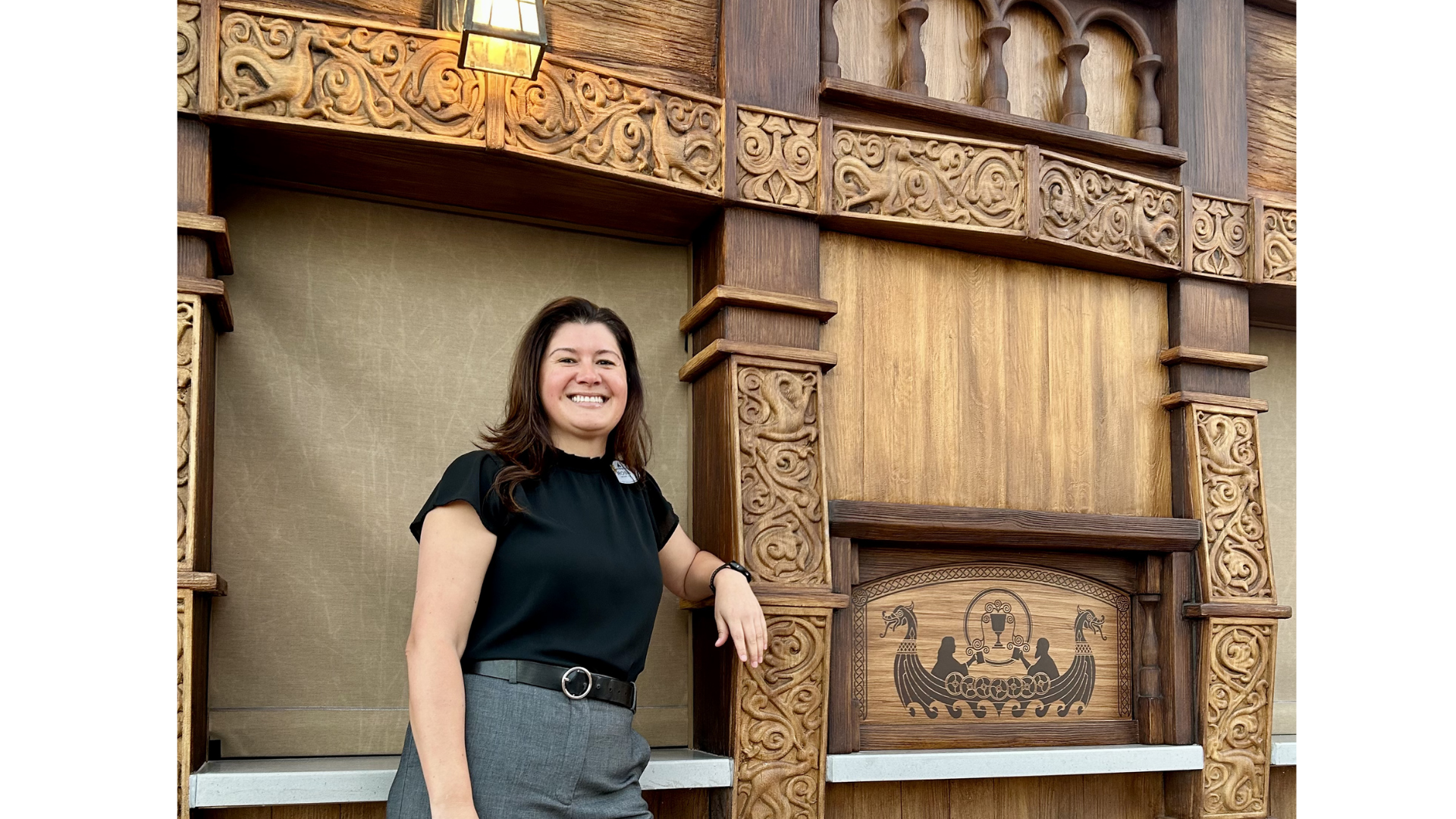 Rosa with Norway Kiosk at EPCOT