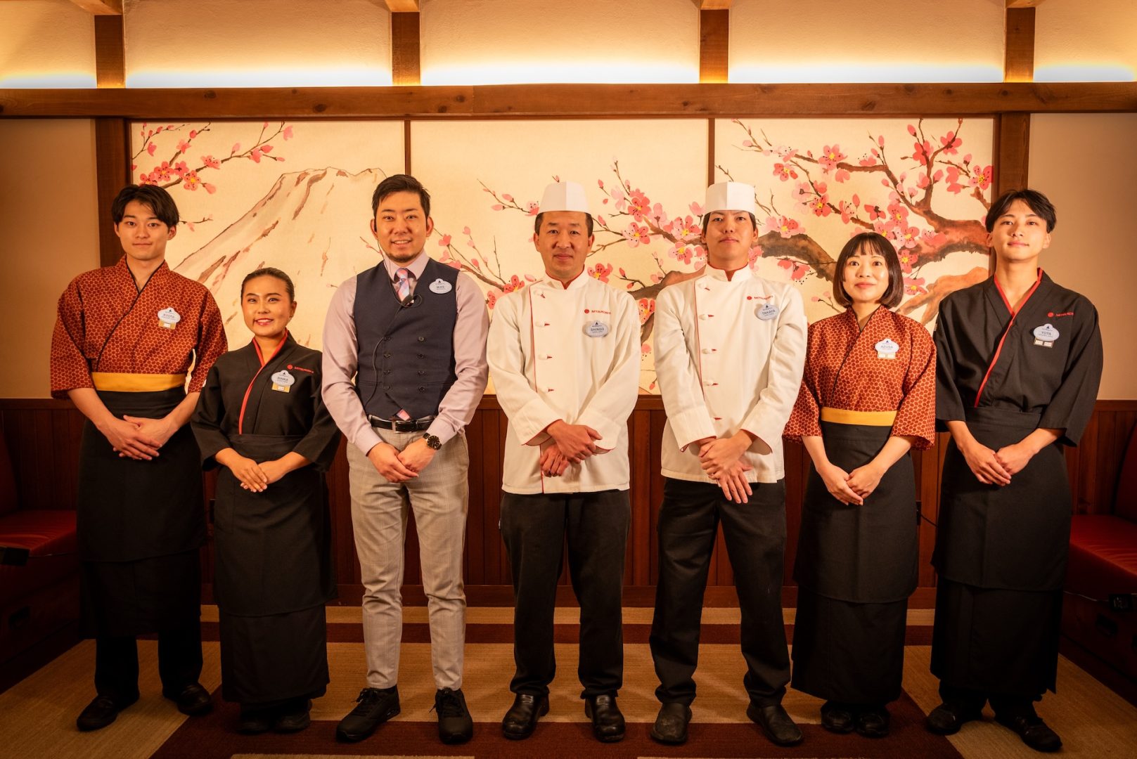 Takumi-Tei at EPCOT Cast Members