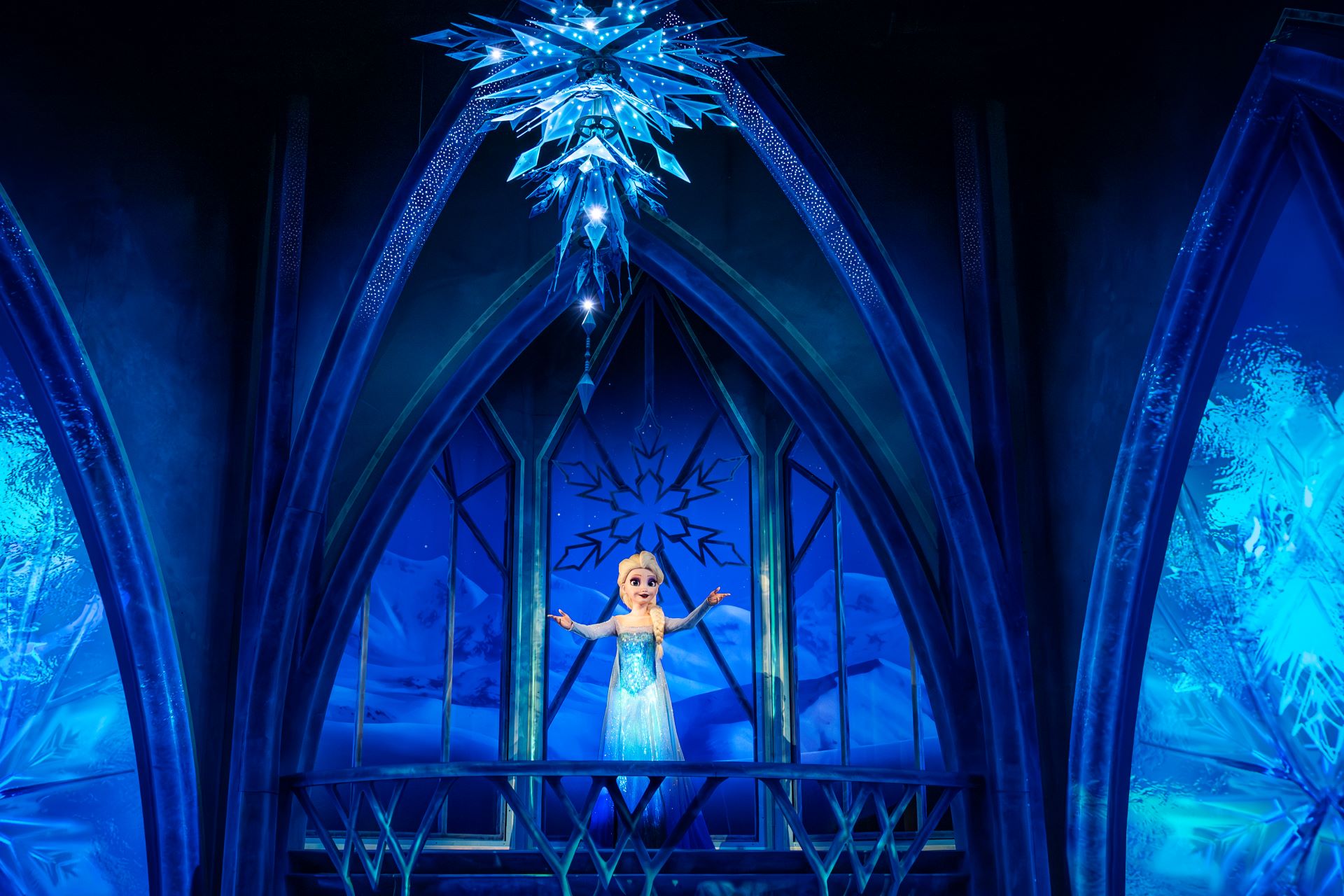 Elsa at Disney Adventure World - Frozen Ever After