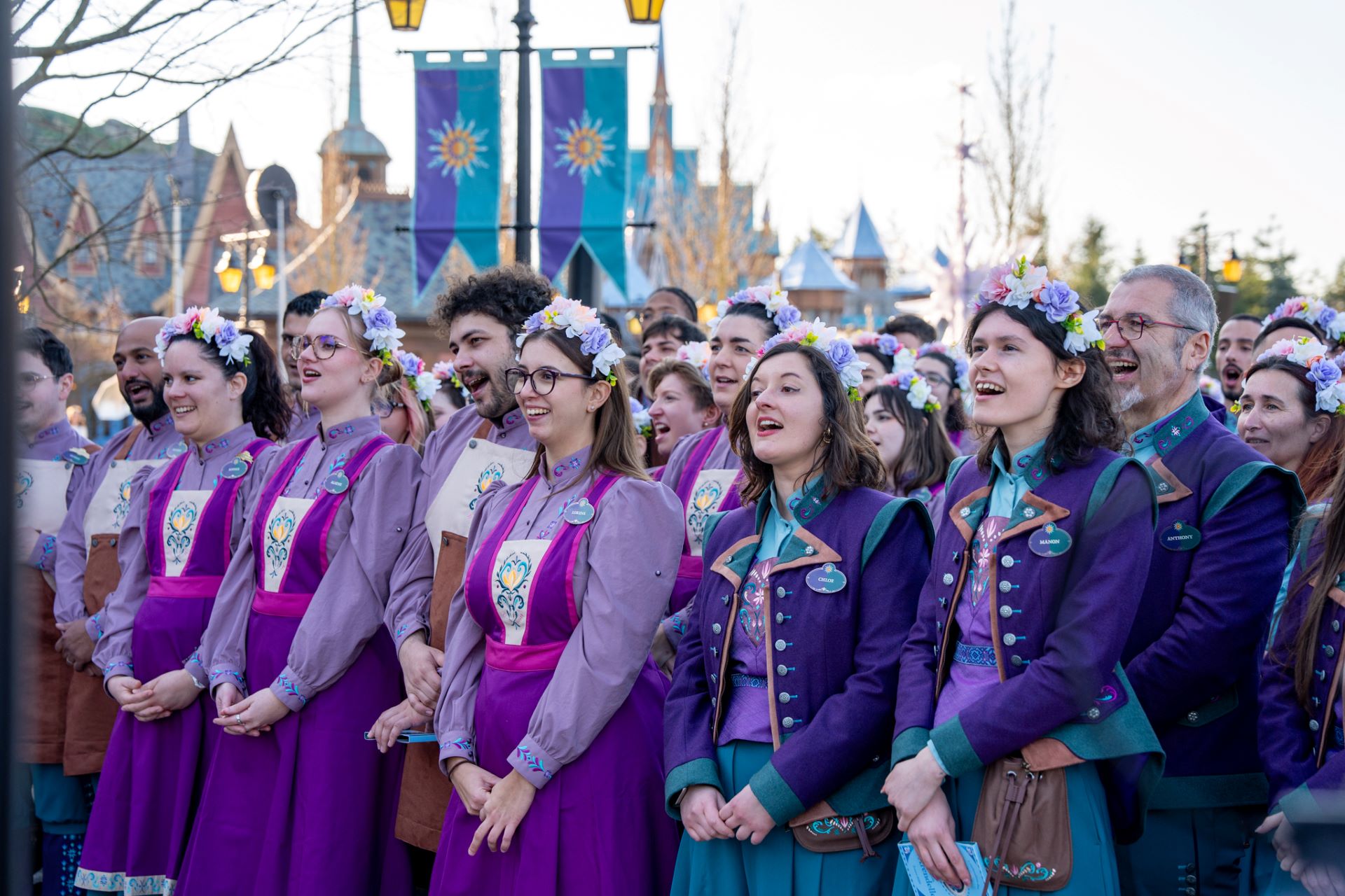 Villagers of Arendelle - World of Frozen