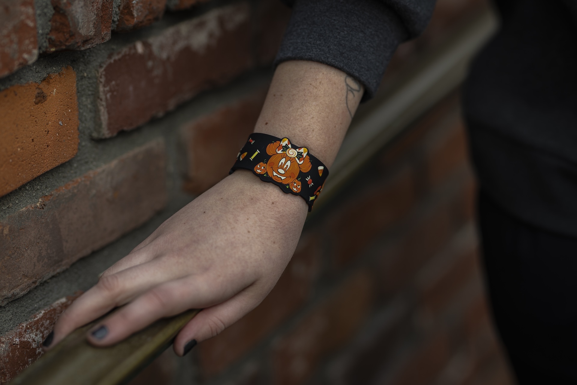 Shriek Peek at Disney Halloween Merchandise Materializing This Year Snap Bracelet