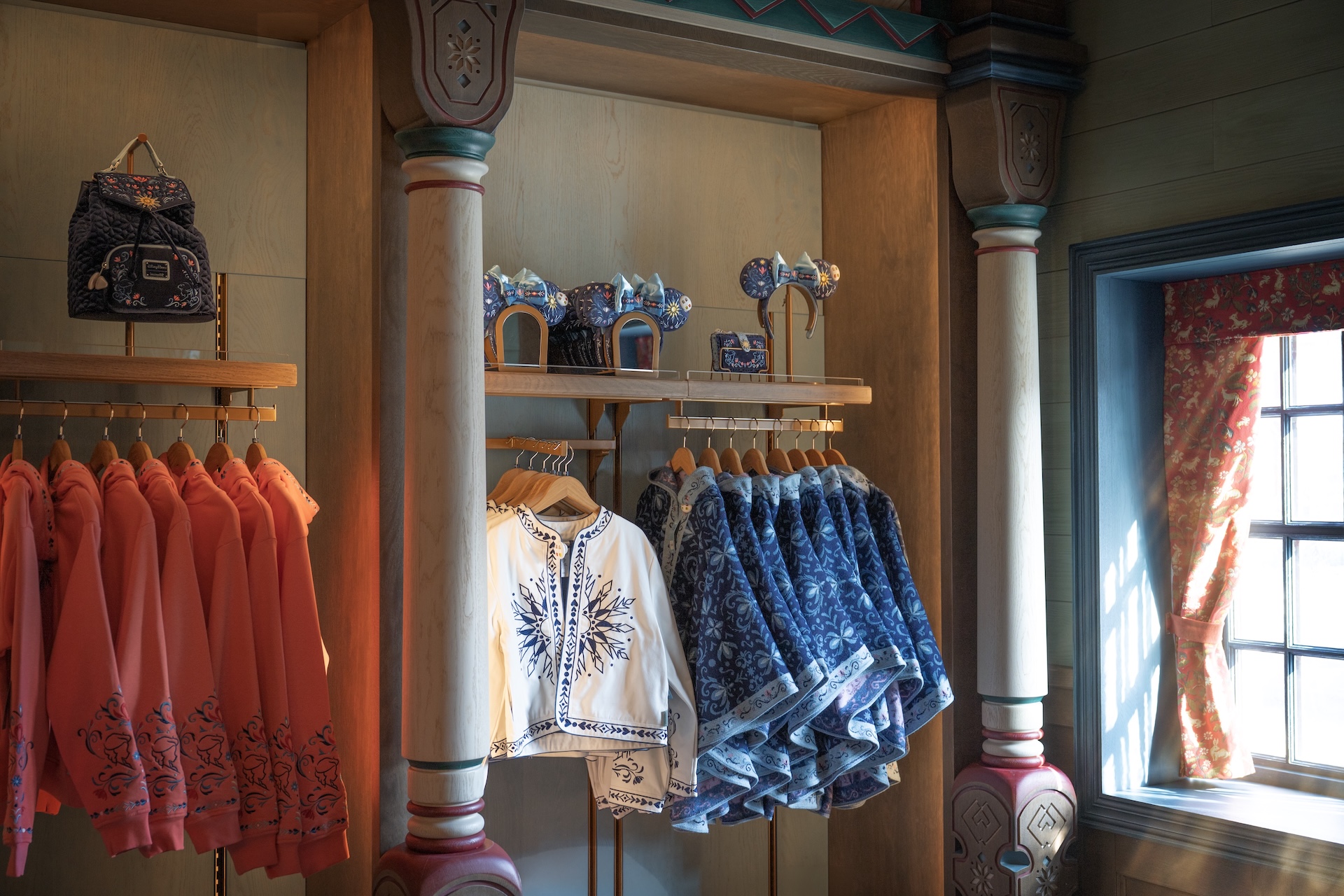 World of Frozen at Disneyland Paris Merchandise